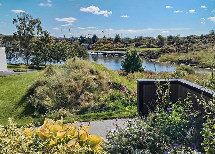 Σπίτι διακοπών 3 Bedroom Stunning In *